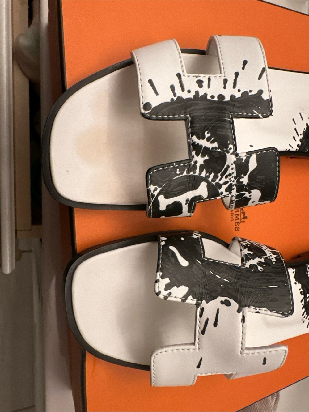 Hermes White and Black Oran Splash Slide Sandals - Picture 2 of 9